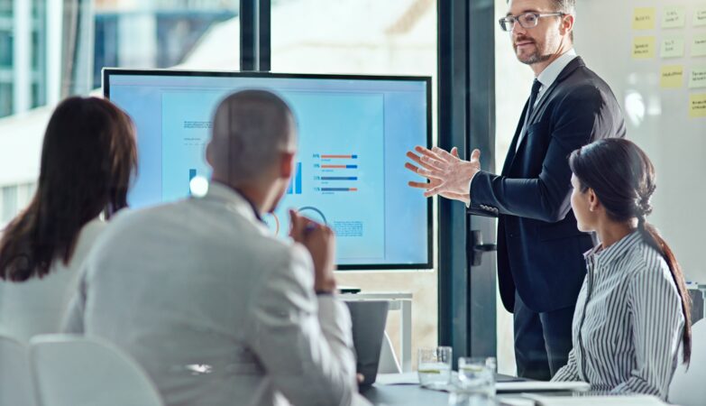 Praesentation von Geschaeftsdaten vor Investorenrunde | Firmenevent Location